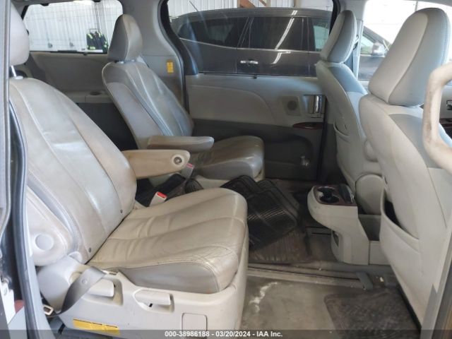 5TDDK3DC5ES074665 Toyota Sienna Limited 7 Passenger
