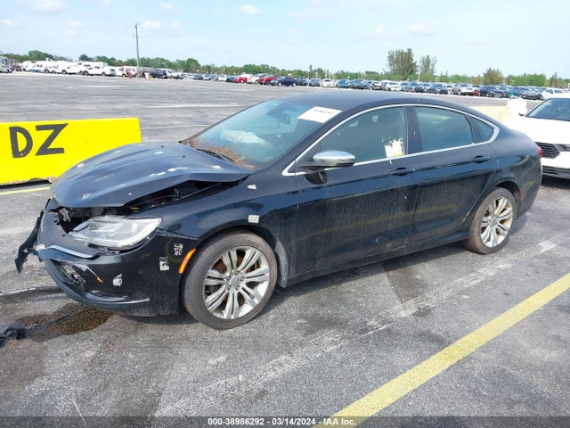 Chrysler 200 Limited 2015 1C3CCCAB0FN559084 Image 2