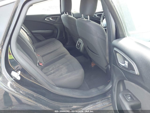 Chrysler 200 Limited 2015 1C3CCCAB0FN559084 Image 8