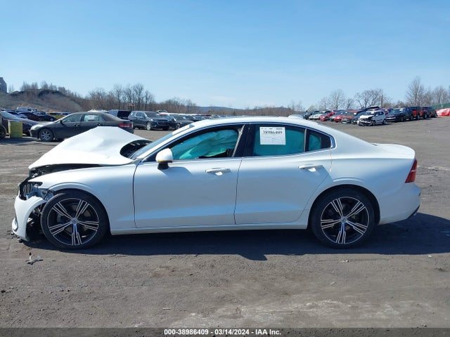 7JR102TL5MG118856 Volvo S60 T5 Inscription