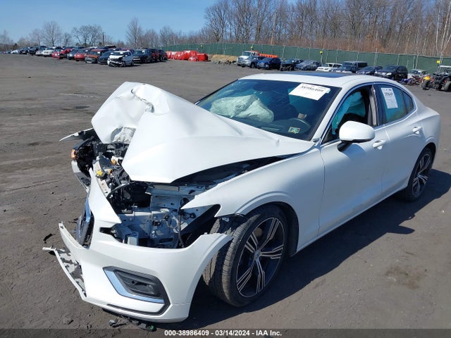 7JR102TL5MG118856 Volvo S60 T5 Inscription