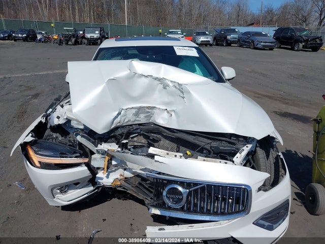 7JR102TL5MG118856 Volvo S60 T5 Inscription