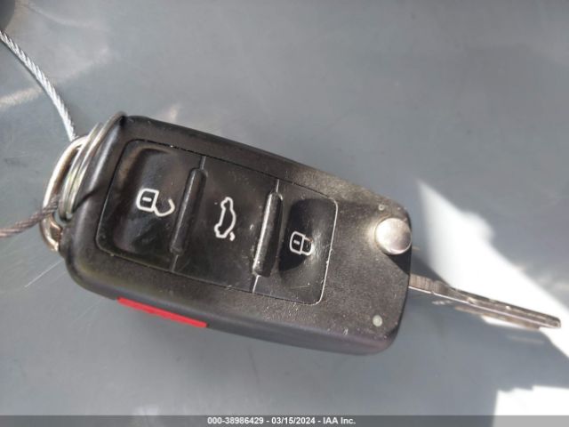 3VW2K7AJ1EM425795 Volkswagen Jetta 2.0l S