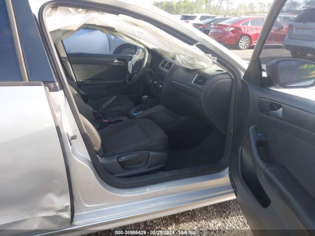 3VW2K7AJ1EM425795 Volkswagen Jetta 2.0l S