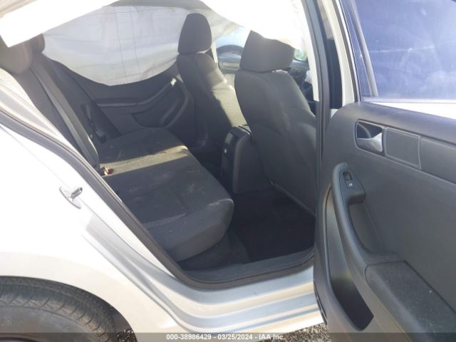 3VW2K7AJ1EM425795 Volkswagen Jetta 2.0l S