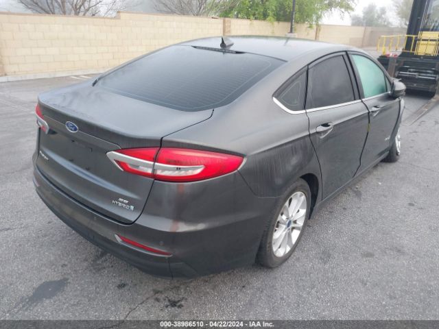 3FA6P0LU9KR261754 Ford Fusion Hybrid Se