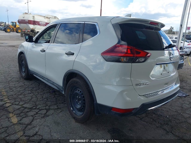 Nissan ROGUE S 2018 KNMAT2MT8JP589139 Image 3