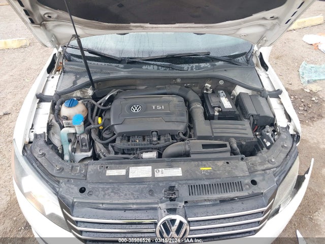 Volkswagen Passat 1.8t Wolfsburg Edition 2014 1VWAT7A35EC100840 Image 10