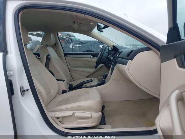 Volkswagen Passat 1.8t Wolfsburg Edition 2014 1VWAT7A35EC100840 Image 5