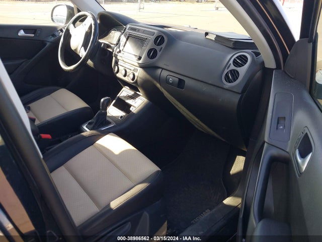 WVGBV7AX6HK021607 Volkswagen Tiguan 2.0t/2.0t S