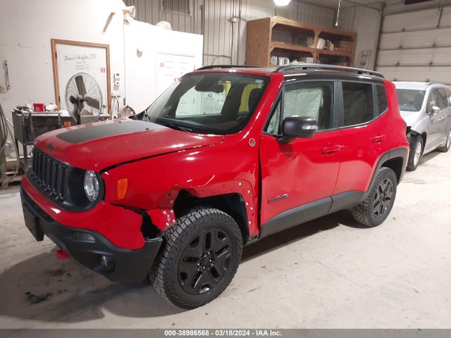 ZACCJBCB0JPJ00241 Jeep Renegade Trailhawk 4x4