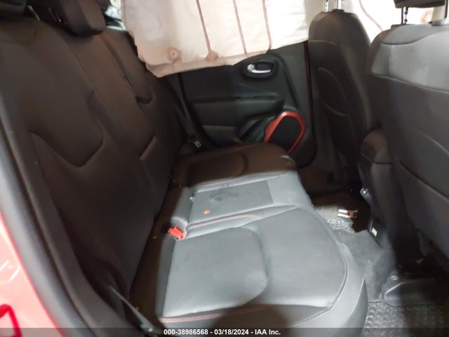 ZACCJBCB0JPJ00241 Jeep Renegade Trailhawk 4x4