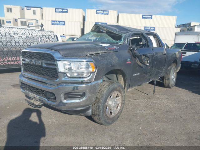 3C6UR5CL5LG269032 RAM 2500 Tradesman  4x4 6'4 Box