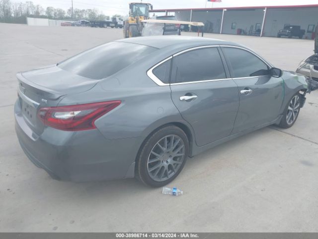 1N4AL3AP8HN315464 Nissan Altima 2.5 Sr