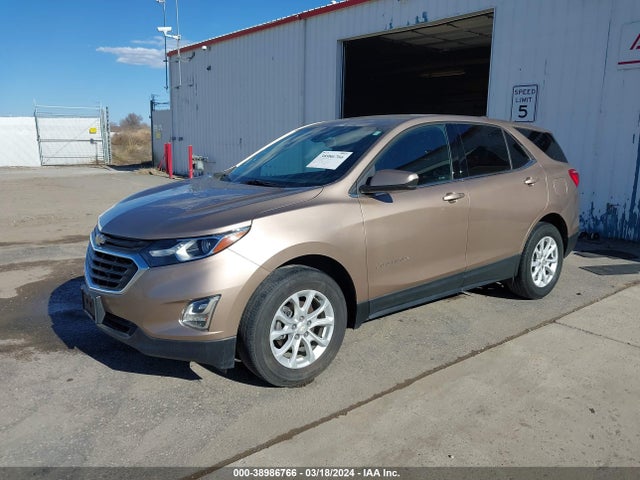 Chevrolet EQUINOX LT 2019 2GNAXUEV4K6198241 Image 2