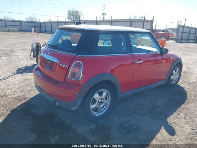 2009 MINI COOPER WMWMF33599TW73290 Photo 3