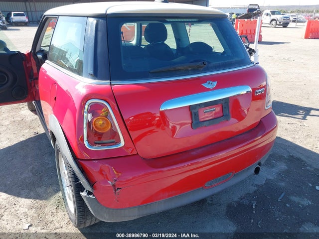 2009 MINI COOPER WMWMF33599TW73290 Photo 5