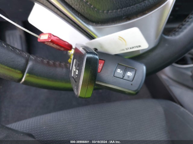 Toyota Rav4 Xle 2018 JTMWFREVXJJ185025 Image 11