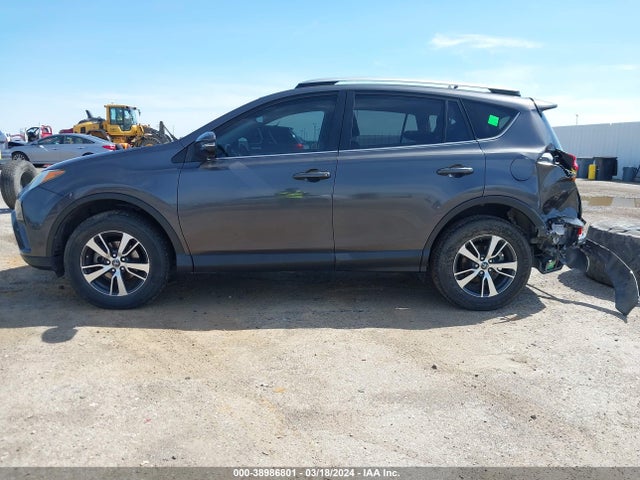 Toyota Rav4 Xle 2018 JTMWFREVXJJ185025 Image 14