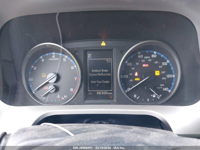 Toyota Rav4 Xle 2018 JTMWFREVXJJ185025 Image 7