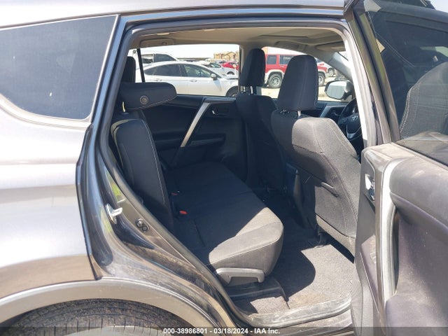 Toyota Rav4 Xle 2018 JTMWFREVXJJ185025 Image 8