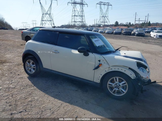 2013 MINI HARDTOP WMWSU3C51DT688131 Photo 0
