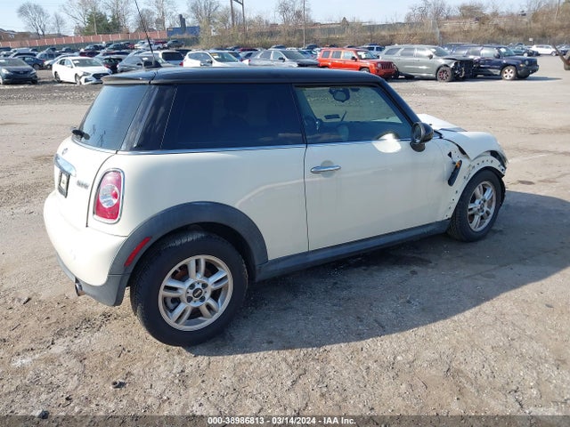 2013 MINI HARDTOP WMWSU3C51DT688131 Photo 3