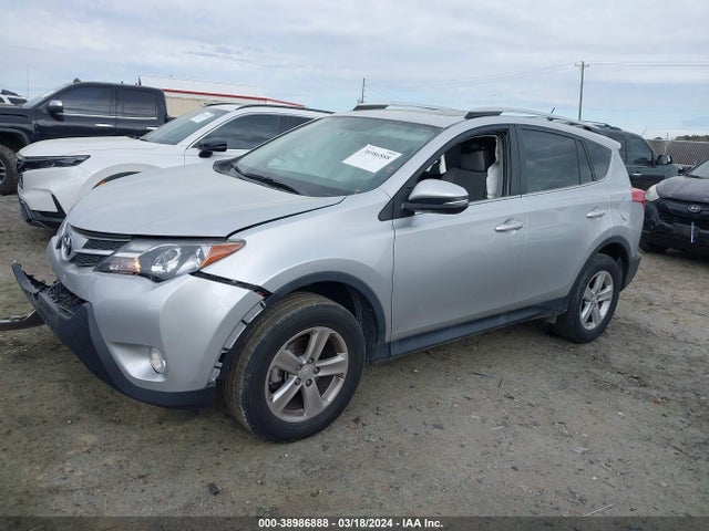 Toyota Rav4 Xle 2014 2T3WFREV9EW123249 Image 2