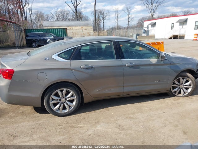 Chevrolet IMPALA 1LT 2017 2G1105SA0H9133147 Image 12