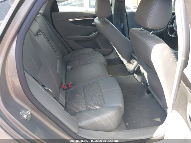 Chevrolet IMPALA 1LT 2017 2G1105SA0H9133147 Image 8