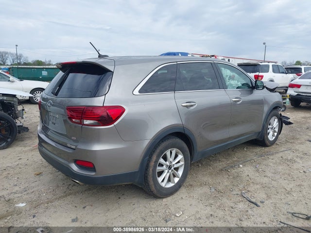 KIA Sorento 2.4l Lx 2019 5XYPG4A37KG550769 Image 4