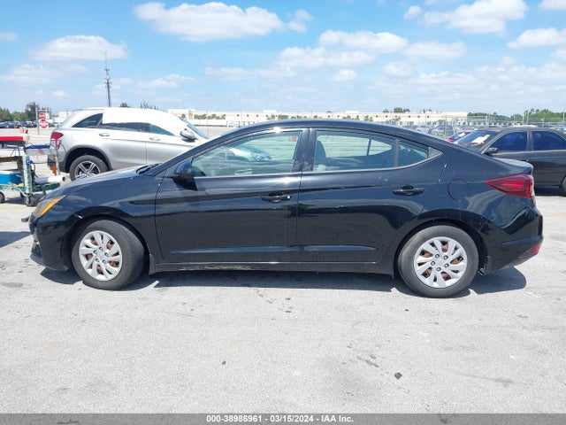 Hyundai ELANTRA SE 2019 5NPD74LF2KH470279 Image 14