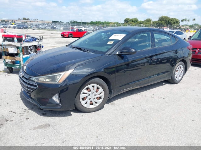 Hyundai ELANTRA SE 2019 5NPD74LF2KH470279 Image 2