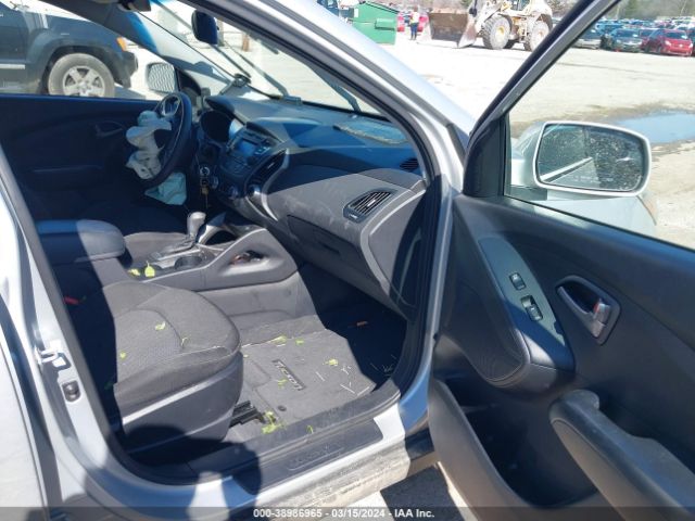 KM8JT3AFXEU818038 Hyundai TUCSON GLS