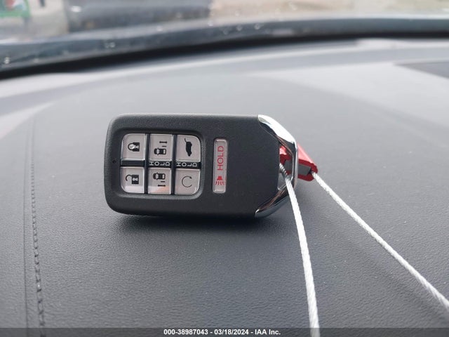Honda Odyssey Touring 2024 5FNRL6H81RB010949 Image 11