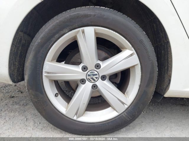 1VWBV7A31FC080327 Volkswagen Passat 2.0l Tdi Se