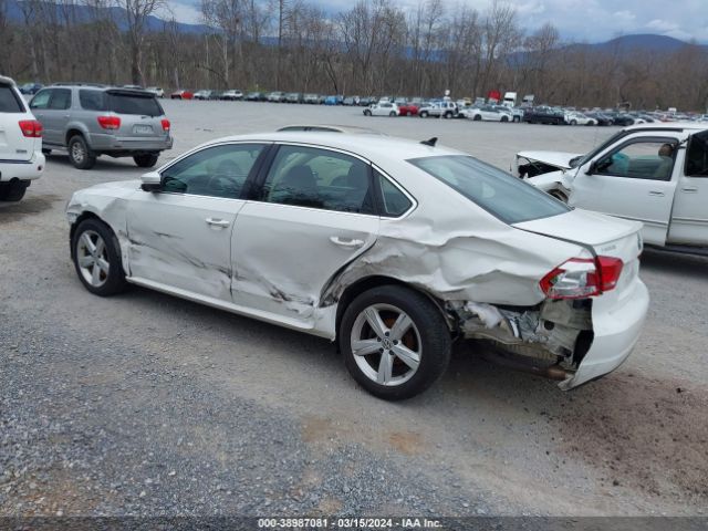 1VWBV7A31FC080327 Volkswagen Passat 2.0l Tdi Se