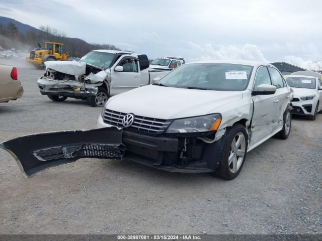 1VWBV7A31FC080327 Volkswagen Passat 2.0l Tdi Se