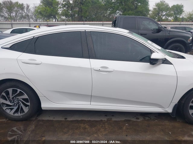 Honda CIVIC EX 2018 19XFC2F89JE004227 Image 13
