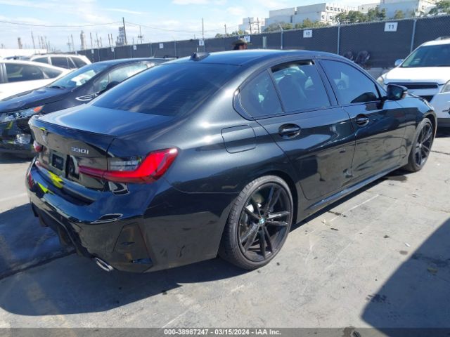 3MW69FF08R8E12578 BMW 3 Series 330i