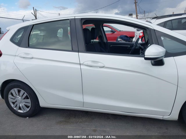 2017 Honda Fit Lx მანქანა იყიდება აუქციონზე, vin: JHMGK5H5XHS022978, აუქციონის ნომერი: 38987258
