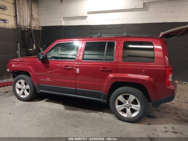 Jeep Patriot Latitude 2014 1C4NJRFB7ED718239 Image 3