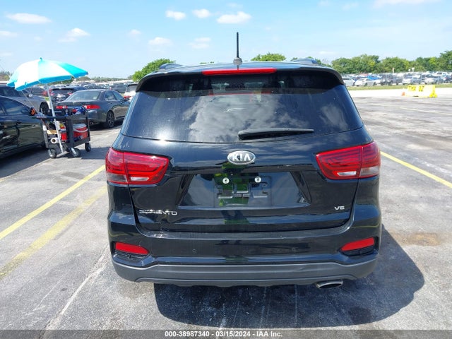 KIA Sorento 3.3l S 2019 5XYPG4A58KG598024 Image 16