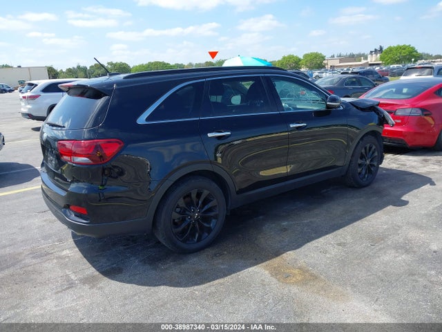 KIA Sorento 3.3l S 2019 5XYPG4A58KG598024 Image 4