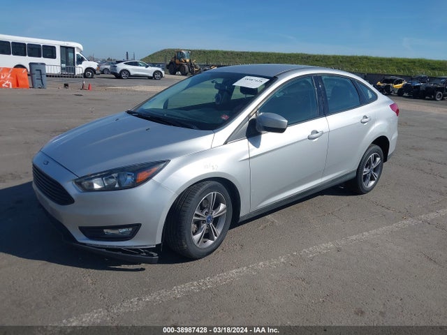 Ford Focus 2018 1FADP3F27JL313530 Image 16