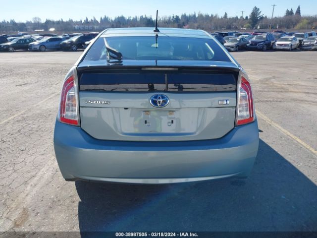 JTDKN3DU4F1974530 Toyota Prius Four