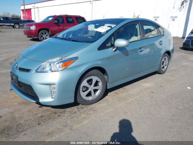 JTDKN3DU4F1974530 Toyota Prius Four