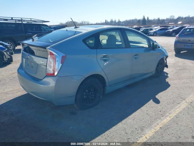 JTDKN3DU4F1974530 Toyota Prius Four