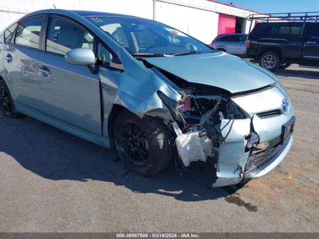 JTDKN3DU4F1974530 Toyota Prius Four
