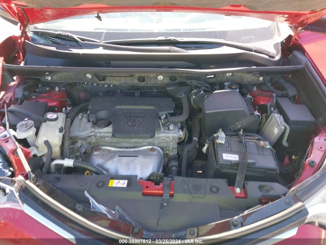 Toyota RAV4 LE 2017 JTMBFREV7HJ107732 Image 10